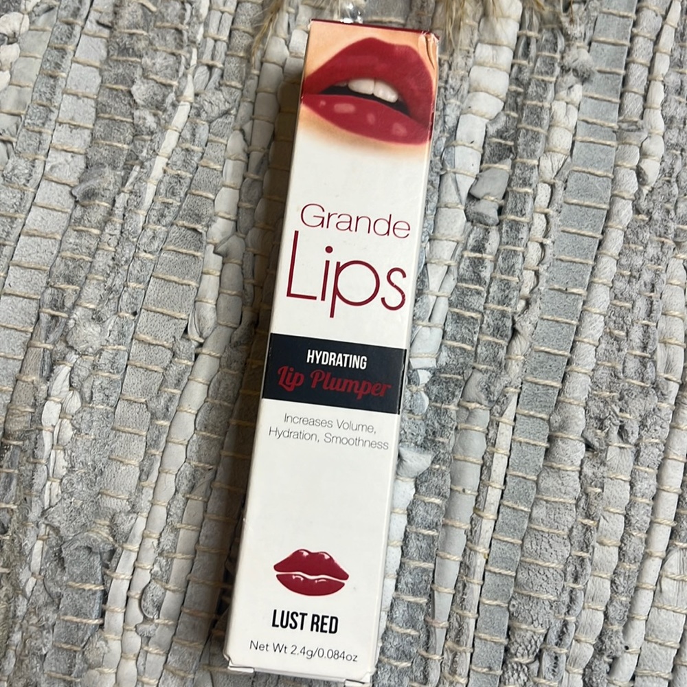 Grande lips Hydrating Lip Plumper- hot fuschia